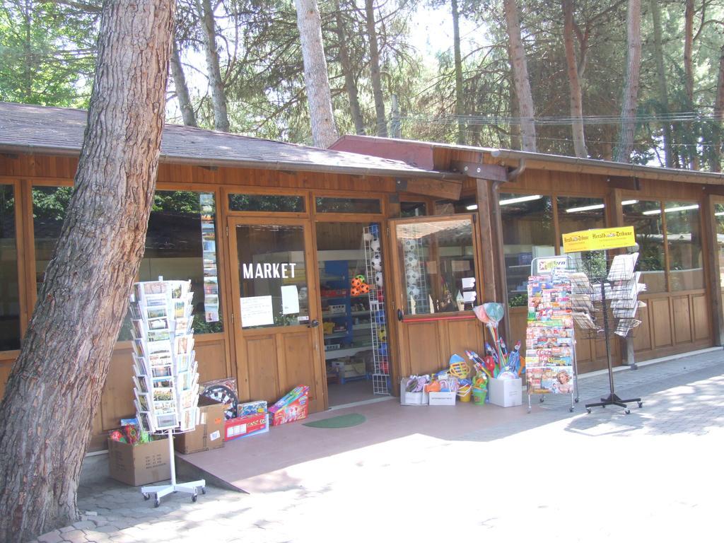 Camping Villaggio Italgest SantʼArcangelo Εξωτερικό φωτογραφία