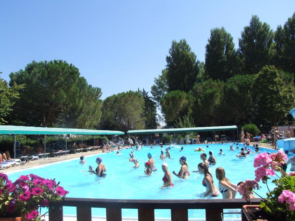 Camping Villaggio Italgest SantʼArcangelo Εξωτερικό φωτογραφία